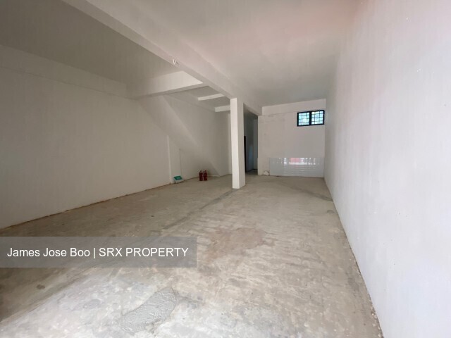 Super busy amk central shop | near mrt | avail soon  (D20), Shop House #530720141